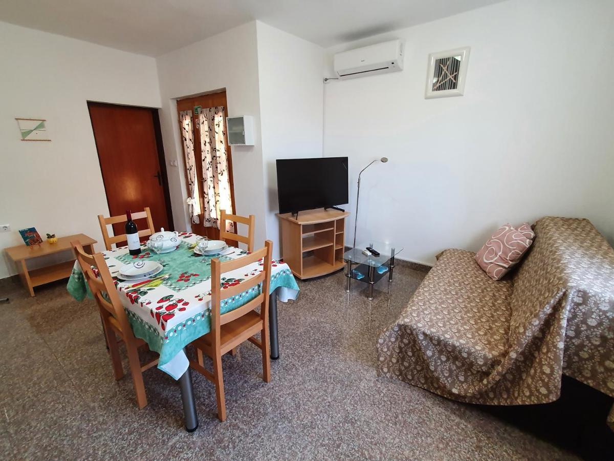 Apartment "House Tigra" โรวีน ภายนอก รูปภาพ