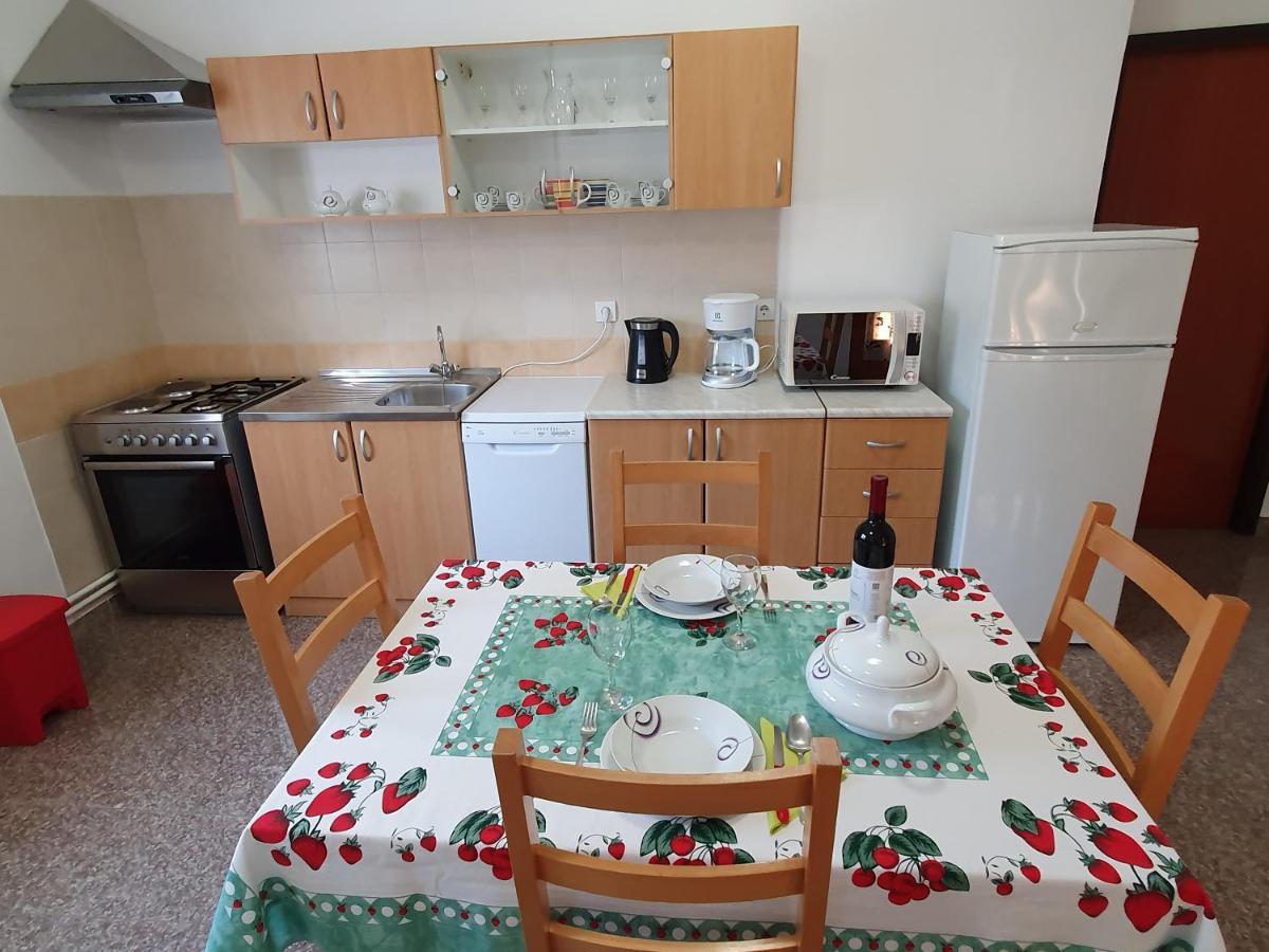 Apartment "House Tigra" โรวีน ภายนอก รูปภาพ